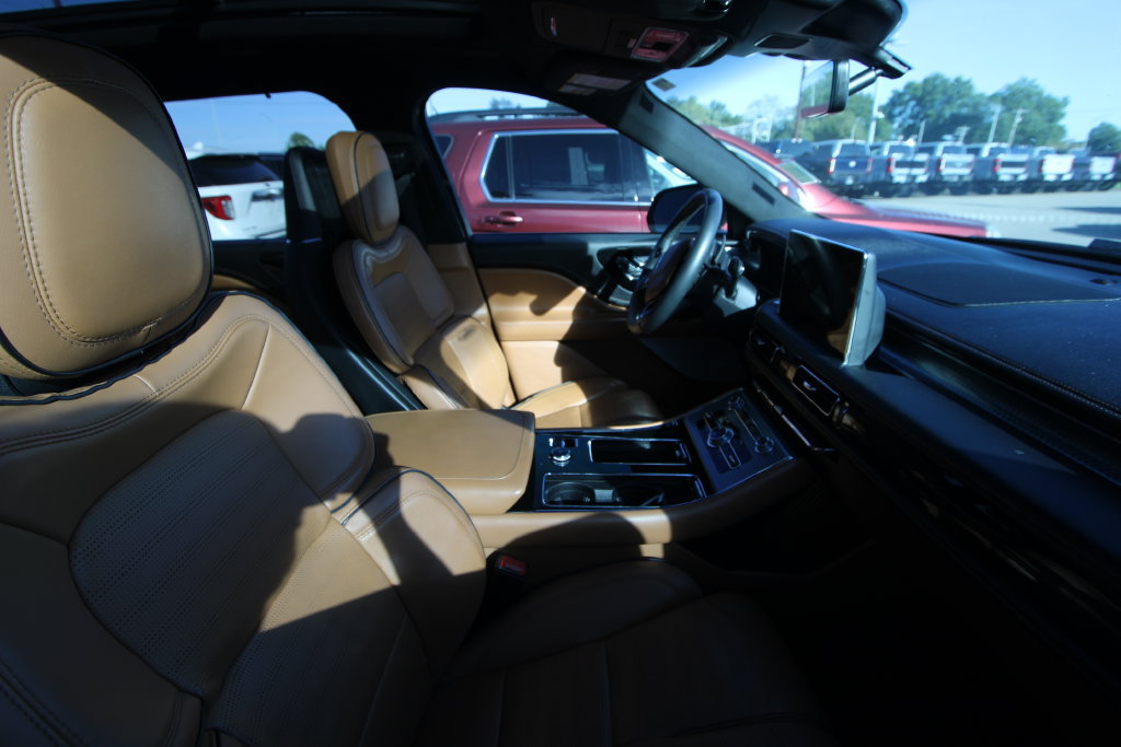 Used 2024 Lincoln Aviator Black Label AWD/4WD image 20