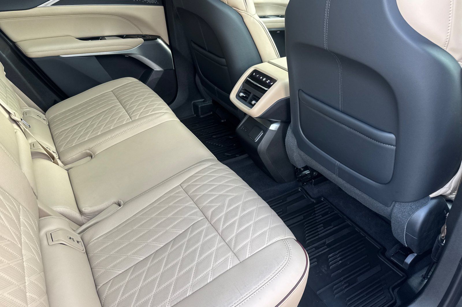 Certified 2024 Cadillac Lyriq Sport w/ Nappa Leather Package RWD image 17