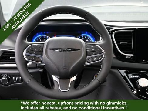 New 2026 Chrysler Voyager LX image 30