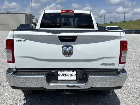 Used 2024 RAM 2500 Tradesman w/ Chrome Appearance Group AWD/4WD image 4