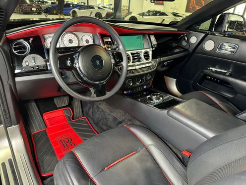 Used 2017 Rolls-Royce Dawn image 15