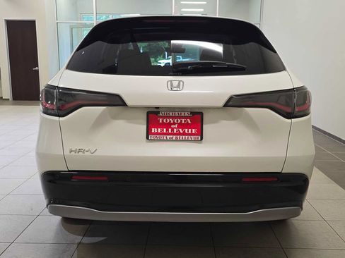 Used 2024 Honda HR-V EX-L image 5