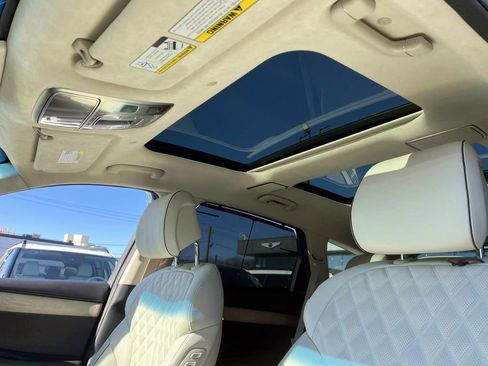 Certified 2023 Genesis GV80 3.5T image 12