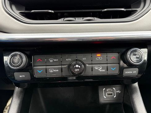 Used 2023 Jeep Compass Limited w/ Elite Group image 37