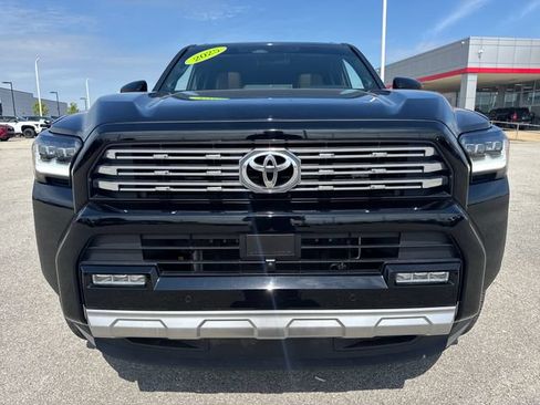 Used 2025 Toyota 4Runner Limited w/ Tow Technology Package AWD/4WD image 9