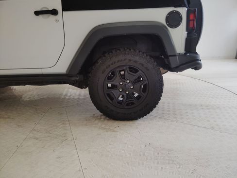 Used 2013 Jeep Wrangler Moab image 25