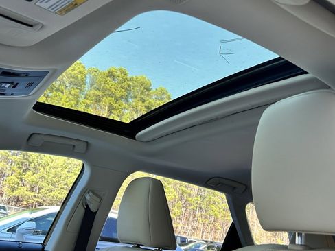 Used 2020 Lexus RX 350L FWD w/ Premium Package image 15