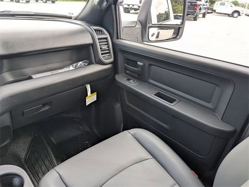 New 2026 RAM 5500 Tradesman w/ Chrome Appearance Group image 16