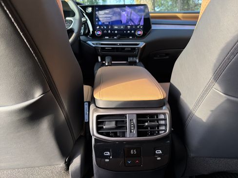 Used 2026 Lexus RX 350 Premium Plus w/ Convenience Package FWD image 36