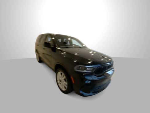 Used 2023 Dodge Durango GT image 2