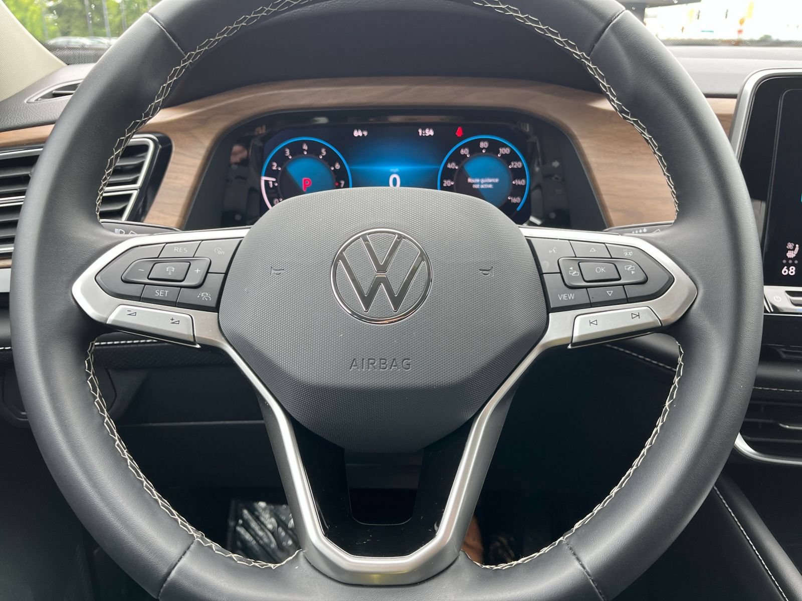 Used 2026 Volkswagen Atlas SE FWD image 29