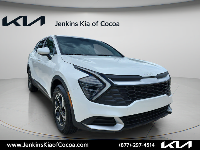 Certified 2024 Kia Sportage LX FWD image 2