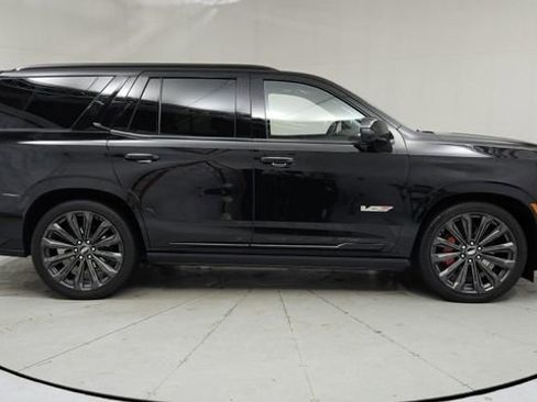 Certified 2025 Cadillac Escalade V image 6