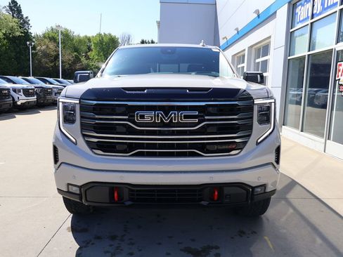 New 2026 GMC Sierra 1500 AT4 w/ AT4 Premium Package AWD/4WD image 5