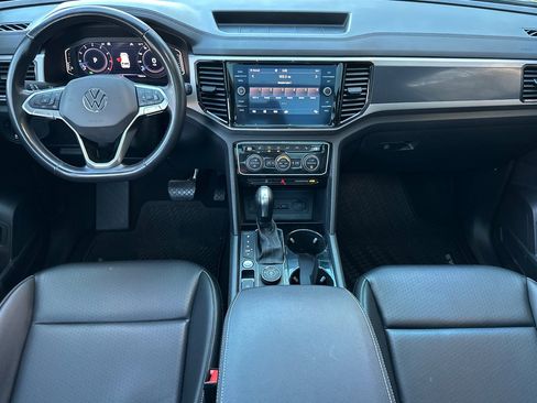 Used 2020 Volkswagen Atlas Cross Sport SEL image 10