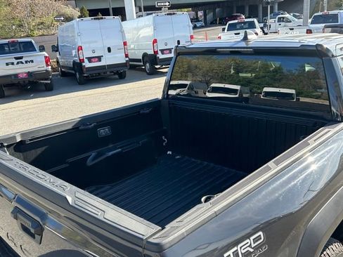 Used 2024 Toyota Tacoma TRD Off-Road image 13