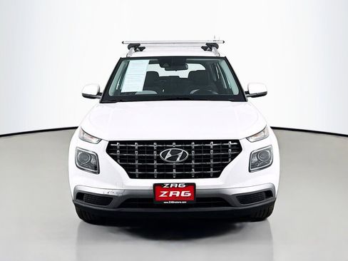 Used 2022 Hyundai Venue SEL w/ Cargo Package FWD image 8