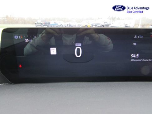 Certified 2025 Ford Expedition Platinum AWD/4WD image 19