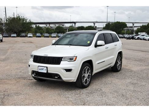 Used 2021 Jeep Grand Cherokee Overland RWD image 3