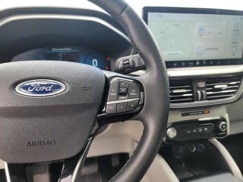 Used 2023 Ford Escape Active w/ Tech Pack #2 AWD/4WD image 18