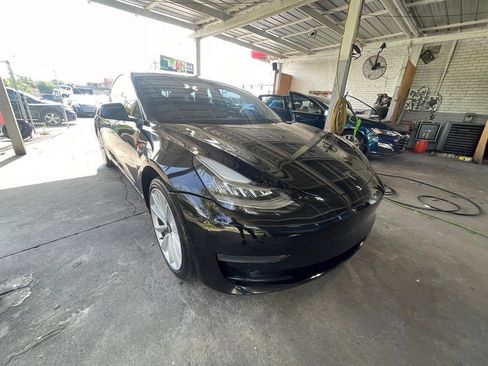 Used 2018 Tesla Model 3 Long Range RWD image 2