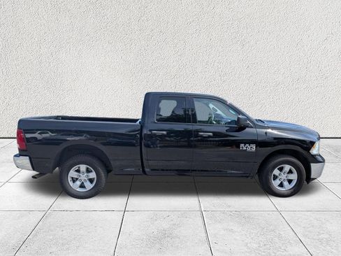 Used 2024 RAM 1500 Classic SLT AWD/4WD image 2
