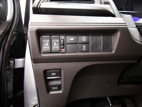 Certified 2024 Honda Odyssey EX-L image 20