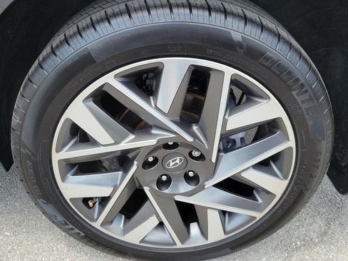 Used 2022 Hyundai Santa Fe Calligraphy FWD image 29