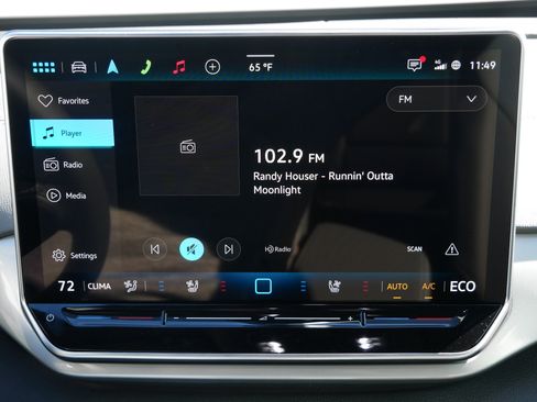 New 2025 Volkswagen ID.4 Pro S Plus image 8