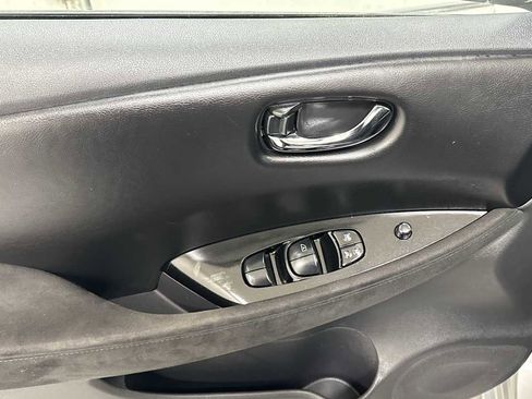 Used 2013 Nissan Leaf SV w/ LED & Quick Charge Pkg image 15