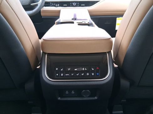 New 2026 INFINITI QX80 Luxe w/ Cargo Package image 27