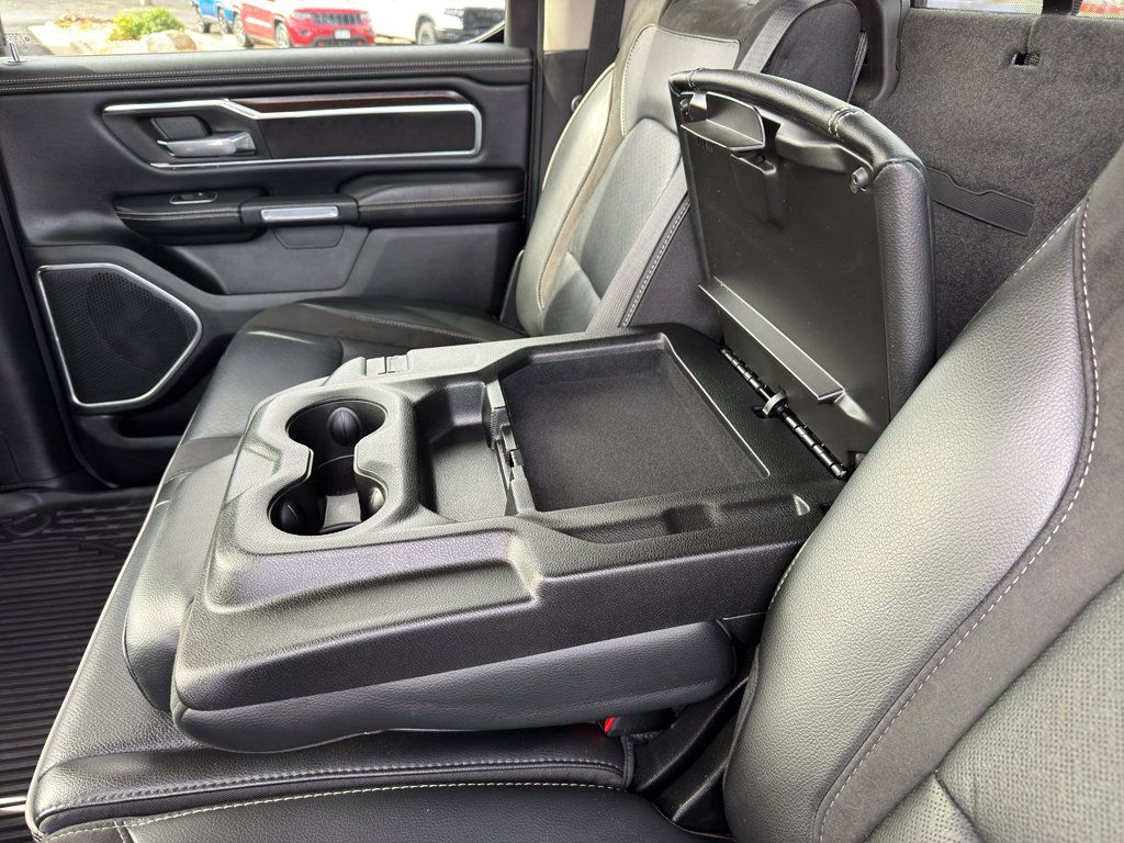 Used 2022 RAM 1500 Laramie AWD/4WD image 12