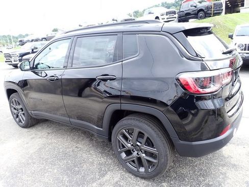 New 2026 Jeep Compass Limited AWD/4WD image 3