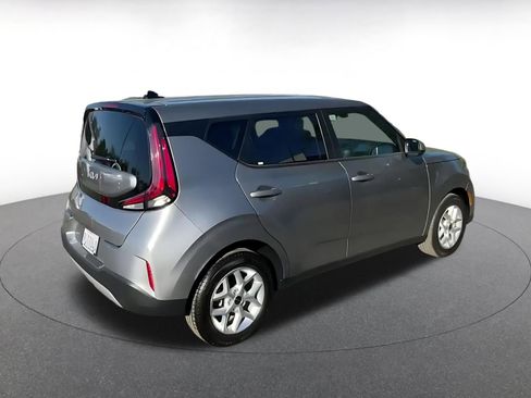 Used 2025 Kia Soul LX w/ LX Technology Package image 15