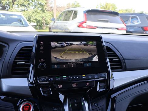 Certified 2023 Honda Odyssey Touring image 23
