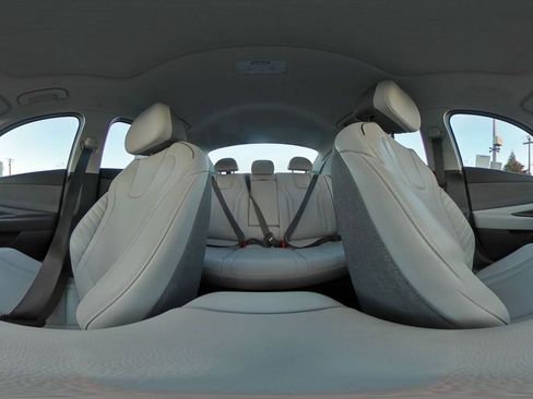 Used 2025 Hyundai Elantra Limited image 45