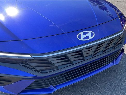 Certified 2024 Hyundai Elantra SEL FWD image 33