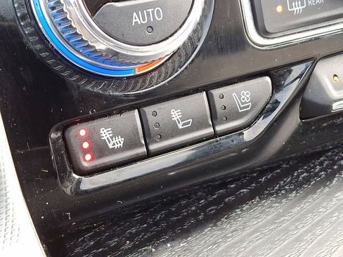 Certified 2021 GMC Yukon XL Denali image 19