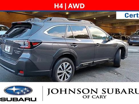 Used 2025 Subaru Outback Premium w/ Popular Package #1A image 8