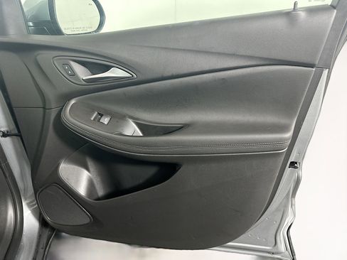 Used 2025 Buick Encore GX Preferred image 32