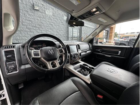 Used 2017 RAM 2500 Laramie w/ Sport Appearance Group AWD/4WD image 2
