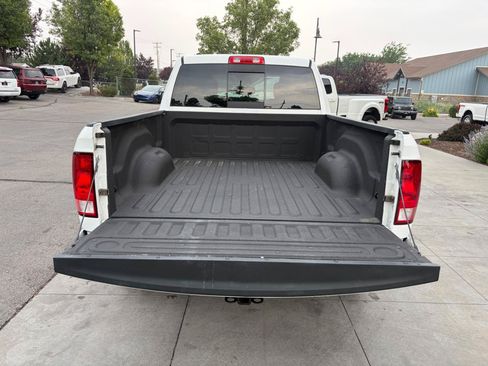 Used 2017 RAM 1500 Classic SLT AWD/4WD image 22
