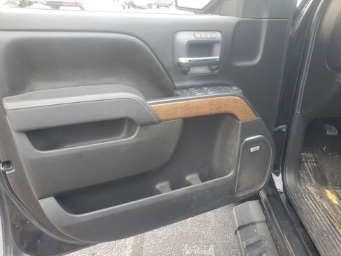 Used 2017 Chevrolet Silverado 1500 LTZ w/ Sport Package image 18