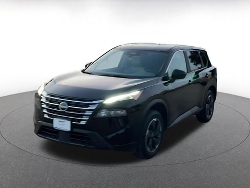 Used 2025 Nissan Rogue SV image 7