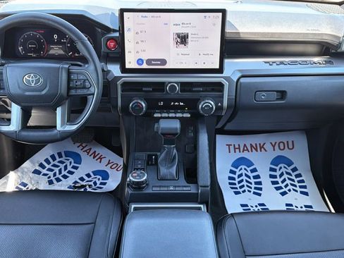 Used 2025 Toyota Tacoma TRD Off-Road image 24