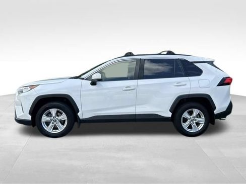 Used 2019 Toyota RAV4 XLE w/ Convenience Package AWD/4WD image 2