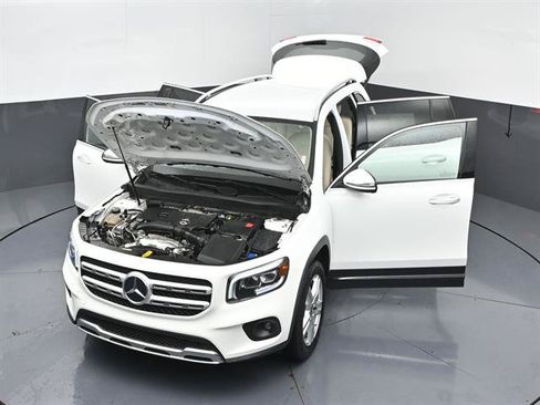 Used 2023 Mercedes-Benz GLB 250 image 43