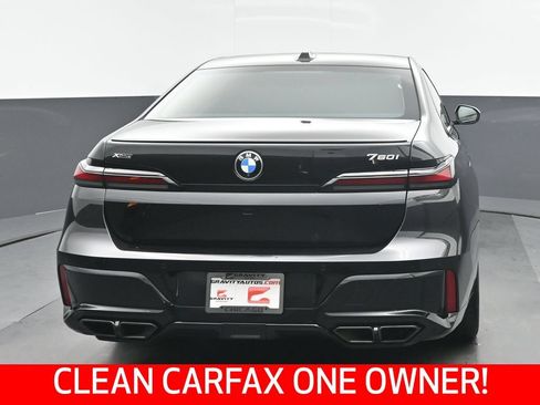 Used 2023 BMW 760i xDrive w/ Luxury Rear Seating Package AWD/4WD image 4