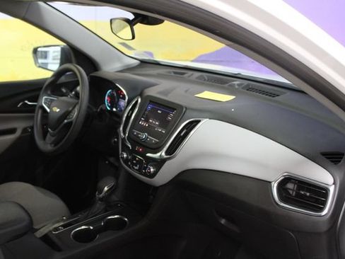 Used 2023 Chevrolet Equinox LS w/ LS Convenience Package AWD/4WD image 12