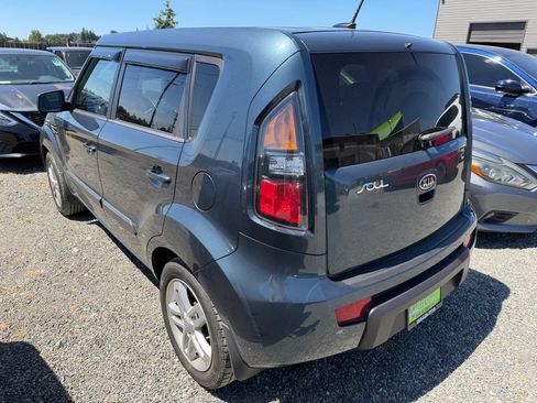 Used 2011 Kia Soul + w/ Audio Pkg FWD image 2